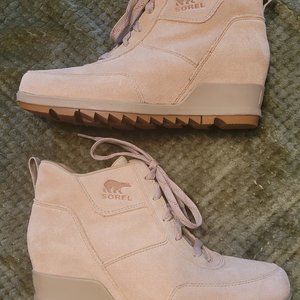 Sorel suede boots
